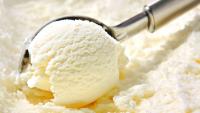 We asked nutrition experts what they eat for dessert. Here’s their list