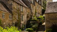 England's Cozy Cotswolds Town Is An Endlessly Charming Country Escape With Antique Shops And Tasty Restaurants