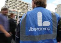 Sweden election race tightens as Liberals make parliament threshold, poll shows