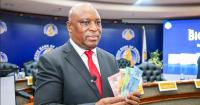 Zimbabwe is preparing to abandon the US dollar, but the World Bank seems concerned as it sees trouble ahead