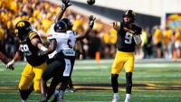 Leistikow's DVR Monday: QB race remains a toss-up after season opener
