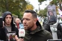 UK Far-Right Activist Danny Tommo Livestreams Call To Block Coaches Carrying 140 Asylum Seekers in Portsmouth