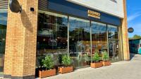 New coffee shop opens in former Starbucks in Farnborough with free drinks and pastries