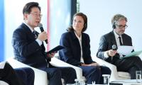 Lee Says "Local Is Global Competitiveness" at France Film Roundtable
