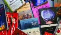Amid Changing Reading Habits Nationwide, Local Schools Aim to Keep Students Hooked on Books