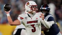 No. 24 Louisville falls short in 41-38 loss to No. 9 Mississippi