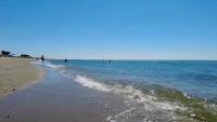 CT residents enjoy Labor Day Weekend at the beach as summer winds down