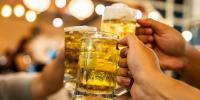 A Sports Cardiologist Explains When—and Why—to Cut Out Alcohol So You Can Run Stronger on Race Day