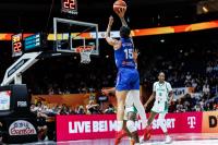 France put on a record-breaking show