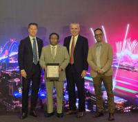 Premier launches locally created education program in India