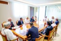 Sayyid Badr holds talks with Honorary Consuls of Oman
