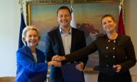 Von der Leyen announces 200-million-euro investment package during Greenland visit