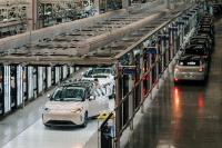 China sets out new financial rules for carmakers