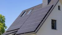 California homeowner stunned as 36-panel solar system slumps and power bill jumps from $5 to $400