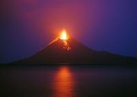 Indonesia Reopens Airports After Suspension Due to Volcanic Eruption