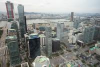 Chemicals, Construction, Insurance Draw Eyes on Rising Profit Outlooks