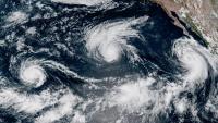 Hawaii Braces for Hurricane Lowell With Widespread Closures of Schools and Government Facilities
