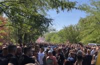 Belgrade’s farewell to Mladić: “For us he is a hero”. Pictures and testimonies.