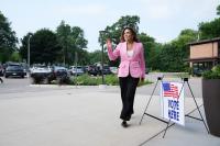 Minnesota Senate Race Deadlocked with Democrat and Republican, Poll Shows
