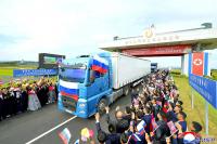 N Korea hails road bridge to Russia
