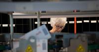 Oregon Democrats seek to calm voters’ election uncertainties