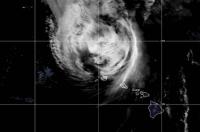Hawaii hit by fierce winds from Lowell, leaving extensive damage