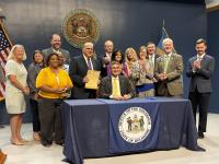 Delaware governor signs biomarker testing coverage bill into law