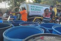 Indonesia's Baznas provides clean water to quake survivors in Flores