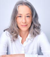 How Evanston author pulled off her most recent novel without a ‘hitch’