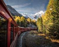16 Stunning Photos Travelers Took Out Of Train Windows