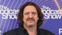 Top restaurant critic Jay Rayner revives years-old feud with TV chef Gordon Ramsay