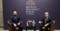 Armenia, Azerbaijan Announce Plans For Meeting Between Top Diplomats