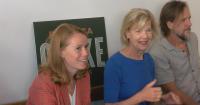 Rebecca Cooke and Sen. Tammy Baldwin talk to small businesses in La Crosse