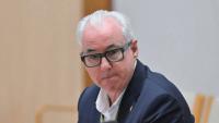 Australia Post CEO denies plan to buy back post offices, despite internal document