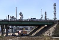 Colorado wants tougher air pollution limits for state’s only oil refinery
