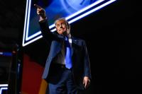 Donald Trump $5,000 Dividend Promise Could Face Legal Challenges