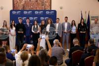 President Iotova Presents Awards in Essay Competition to Students from Bulgarian Communities Abroad