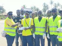 Climate Change Advisors Ghana, Buzstop Boys lead major clean-up in Cape Coast 