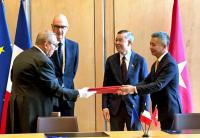 Vietnam and France seek to deepen economic and financial cooperation