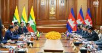 Cambodian Acting Head of State, Myanmar President Hold Summit Meeting in Phnom Penh