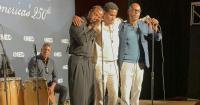 Freed artist accepts democracy award on behalf of imprisoned dissidents in Cuba