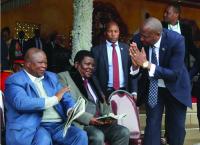 Prime minister praises the late Chief Justice for commitment