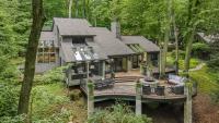 MI Dream Home: Home near Lake Michigan with guest house 'ultimate retreat'
