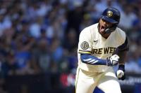 Milwaukee Brewers win 20-0, clinch NL's first postseason berth