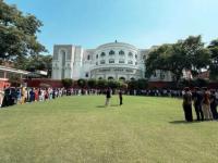 Pakistan Court Suspends Order Requiring Afghan Medical Students to Leave Before Completing Studies