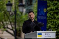 Ukraine's Zelenskyy offers to meet Putin at G20 summit in December