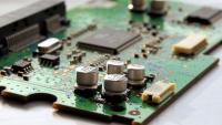 Taiwanese researchers’ atomic-scale ‘primer coat’ prevents leakage in next-gen transistors
