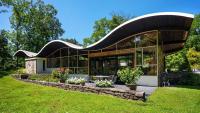 Jules Gregory’s Iconic Midcentury ‘Wave House’ Hits the Market for $2.6 Million