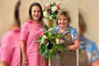 Stringer educates garden club members about staghorn ferns