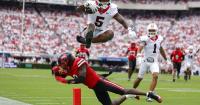 No. 2 Georgia dominates Western Kentucky in home blowout